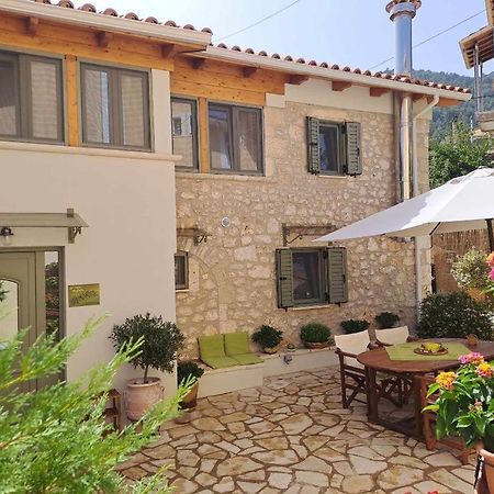 Villa La casa di Bella a tradional stone house with barbecue Kariá Esterno foto