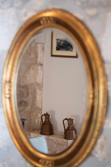 Villa La casa di Bella a tradional stone house with barbecue Kariá Esterno foto